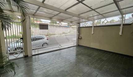 Sobrado com 3 quartos para locação em Vila Santista - SP
