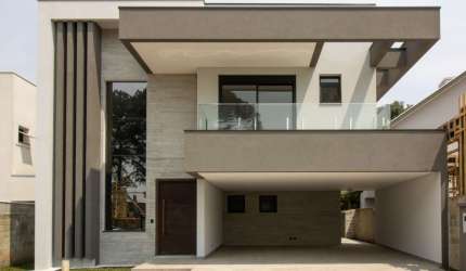Casa 4 suítes em Condomínio em Santa Felicidade