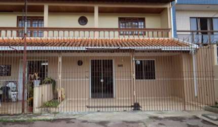 Loja com 70m² no Orleans