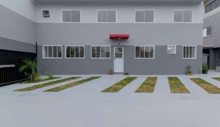 Sobrado em SANTA FELICIDADE com 140 m²