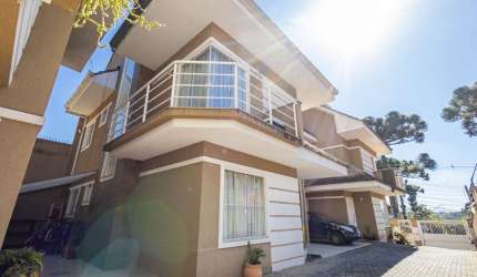 Sobrado em condominio no BARREIRINHA com 148,74 m²