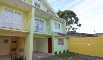 Sobrado em condomínio em SANTA FELICIDADE com 169,17 m²