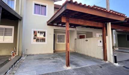 Sobrado em SANTA FELICIDADE com 90 m²