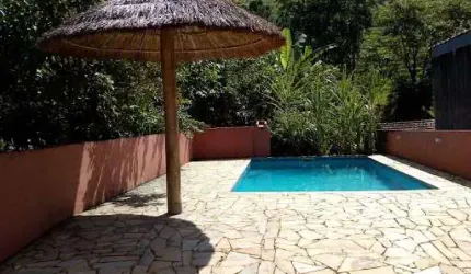 Chácara com 5 dormitórios, 1680 m² - venda por R$ 600.000,00 ou aluguel por R$ 4.500,00/mês - Freitas - São José dos Campos/SP