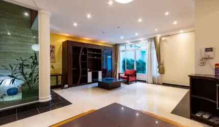 Sobrado com 3 quartos e 2 vagas para alugar, 285 m² pacote por R$ 12.277/mês - Vila Mariana