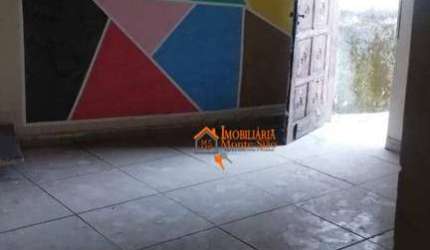 Casa com 2 dormitórios para alugar, 125 m² por R$ 1.115,00/mês - Cidade Tupinambá - Guarulhos/SP