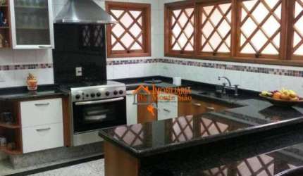 Sobrado com 4 dormitórios à venda, 250 m² por R$ 752.600,00 - Jardim Paraventi - Guarulhos/SP