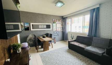 Apartamento com 03 quartos e 01 BWC localizado em Campinas, São José - SC.