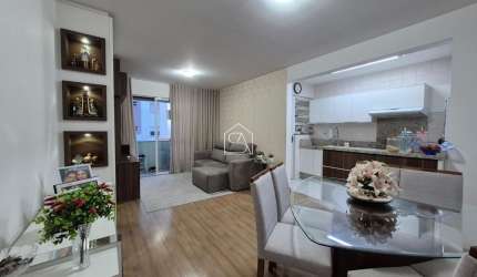 Apartamento com 02 quartos 01 BWC localizado em Barreiros, São José - SC.