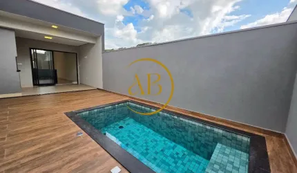 Linda casa térrea 3 suítes em condomínio fechado