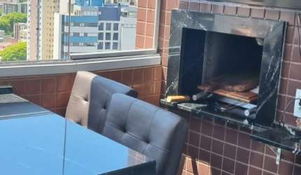 Apartamento à venda  com 3 quarto(s)
