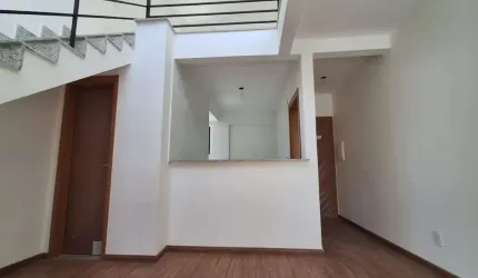 Cobertura com 1 quarto à venda, 105 m² por R$ 496.086 - Rua Padre Café - São Mateus - Juiz de Fora/MG