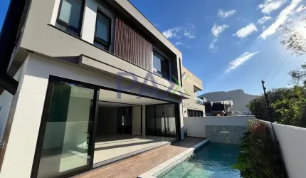 Casa em condomínio fechado com 3 quartos à venda na Rua Lagoinha, 35, Pedra Branca, Palhoça por R$ 3.640.000