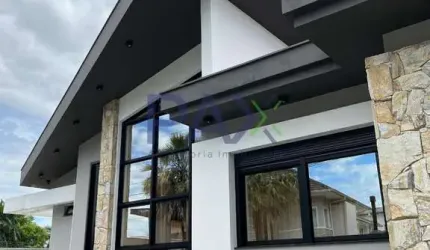 Casa com 3 quartos à venda na Rua das Cambiúnas, 202, Pedra Branca, Palhoça por R$ 3.890.000