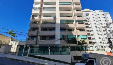 Apartamento semimobiliado com comodidades completas no bairro Agronômica