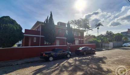 Espaço comercial versátil e amplo no Bom Abrigo, ideal para diversos tipos de negócios