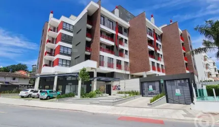 Studio semimobiliado com vaga de garagem coberta no bairro João Paulo
