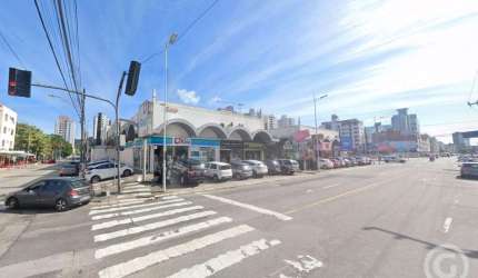 Loja comercial estrategicamente localizada no Kobrasol, em São José