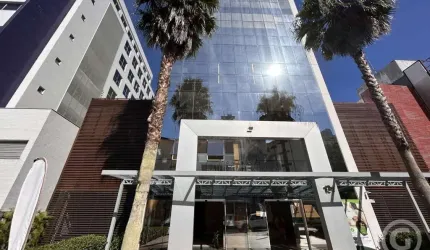 Sala comercial no Itacorubi: espaço amplo com estratégias de localização