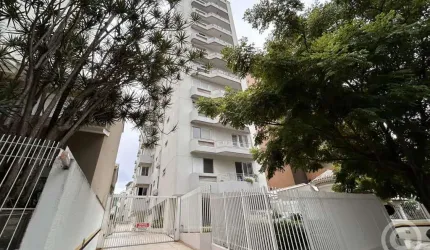 Descubra o conforto e a segurança em um espaçoso apartamento no Centro de Florianópolis