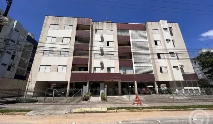 Apartamento com excelente localização em Florianópolis