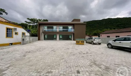 Sala comercial nova em São João do Rio Vermelho: ideal para expandir seu negócio