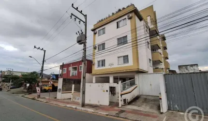More no Condomínio Amábile: apartamento aconchegante no bairro Serraria, em São José