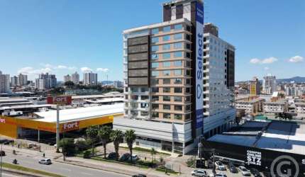 Alugue sua nova sala comercial com localização estratégica em São José