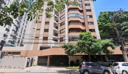 Apartamento amplo, perfeito para famílias, no coração de Florianópolis