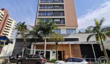 Apartamento mobiliado com 2 quartos no Centro de Florianópolis