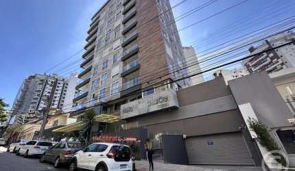Apartamento com amplo espaço e conforto no Centro de Florianópolis
