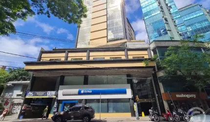 Alugue sua sala comercial no Centro de Florianópolis em edifício tradicional