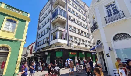 Sala comercial estratégica no centro de Florianópolis para alugar