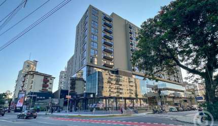 Descubra seu novo lar em Florianópolis: studio com completa infraestrutura