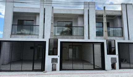 sobrado proximo do mar