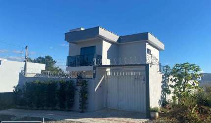 SOBRADO EM ALVENARIA EM BALNEARIO PICARRAS SC