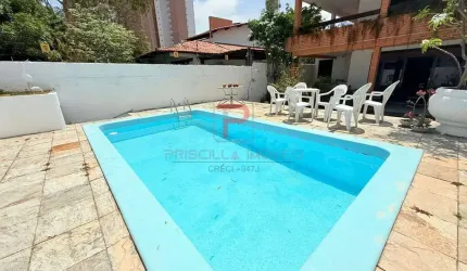 Casa de rua com 4 suítes + DCE no bairro do Jardim Oceania  -  João Pessoa