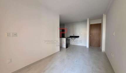 Apartamento em prédio de alto padrão em Manaíra, com área de lazer completa e localização estratégica