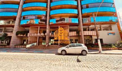 Apartamento com duas suítes na quadra da praia do forte em Cabo frio