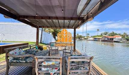 Casa linear com três suítes na ogiva canal navegável 100% em Cabo Frio