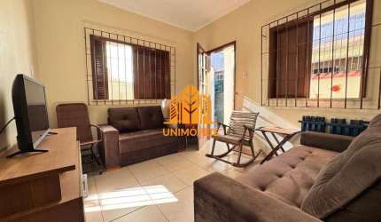Casa independente com três quartos sendo uma suíte Centro Cabo frio