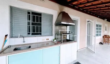 Casa à venda no Indaiá - Caraguatatuba - SP