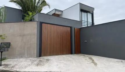 SOBRADO MARAVILHOSO À VENDA  -  CONFORTO, ESTILO E LAZER - CARAGUATATUBA SP