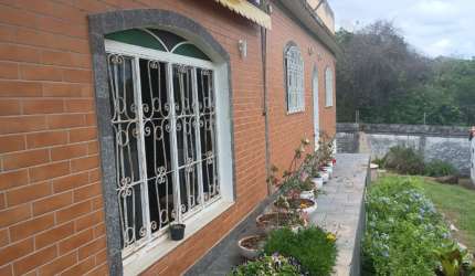 EXELENTE SÍTIO EM TANGUÁ