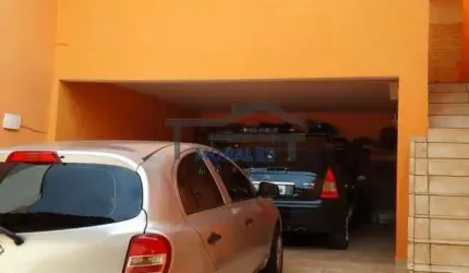 SOBRADO COM PISCINA - JD DAS FLORES - 270M.2 DE ÁREA CONSTRUÍDA