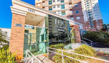 Apartamento com 3 quartos para alugar na Rua Caracas, --, Gleba Palhano, Londrina por R$ 4.800