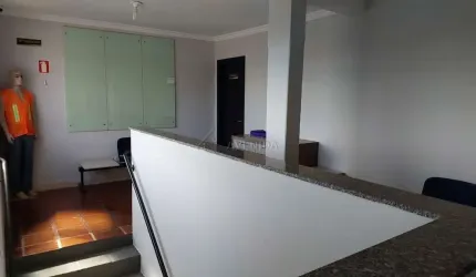 Prédio com 14 salas para alugar na Rua Guaiuvira, --, Leonor, Londrina por R$ 7.000