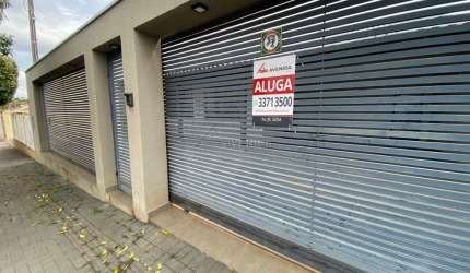 Casa com 3 quartos para alugar na Ciro Sperandio, --, Cafezal, Londrina por R$ 3.500