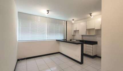 Apartamento para Locação em Belo Horizonte, Lourdes, 1 dormitório, 1 banheiro, 1 vaga