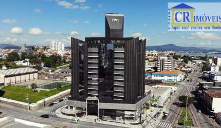 Sala comercial no Estreito Florianópolis .